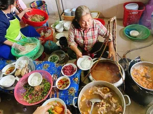 Discover 8 Historic Eateries in Hue That Have Stood the Test of Time - image 6