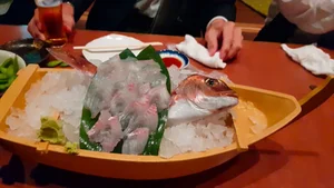 Ikizukuri: The Controversial Japanese Delicacy That Still Moves on the Plate - image 6