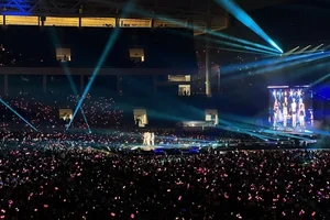 Blackpink Ignites Hanoi with Explosive Second Concert Night - image 7