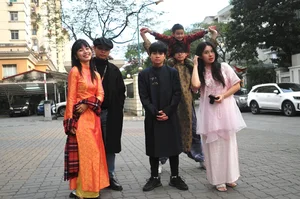 Inside the Life of NSND Tran Luc: The Talented Family Behind the Movie 'Dao Pho va Piano' - image 3
