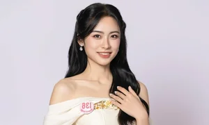 Van Nhi: The Radiant Beauty from Hai Phong Making Waves at the Miss Vietnam Pageant - image 12