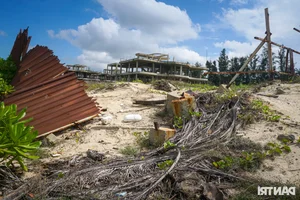Abandoned Luxury: The Silent Concrete Skeletons of Da Nang’s Coastal Resorts - image 9