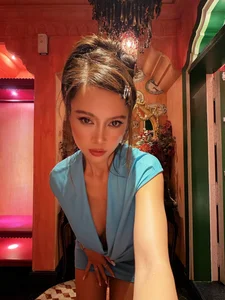 Vietnamese Celeb Updates: Angela Phuong Trinh's New Look and Thuy Tien Trending - image 29