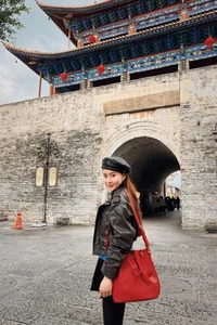 Vietnamese Celeb Updates: Angela Phuong Trinh's New Look and Thuy Tien Trending - image 24