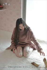 Elegant IESS Gallery Featuring Models Jiajia and Xuelianhua in Silk Hosiery Fashion Photography - image 8