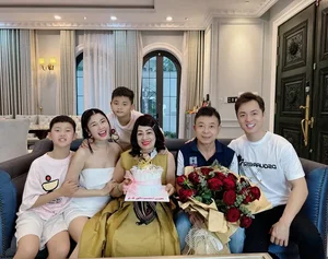 International Women’s Day in Vietnam: How Celebs Like My Tam and Le Quyen Celebrated March 8 - image 6