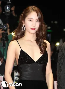 Fan Bingbing Radiates Timeless Elegance in Exquisite Couture Gowns - image 4