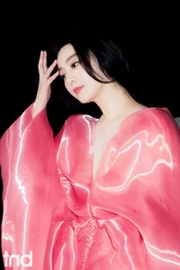 Fan Bingbing Radiates Timeless Elegance in Exquisite Couture Gowns - image 6