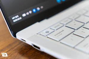 ASUS ExpertBook Ultra Review: The Sub-1kg Flagship Powerhouse for Business - image 51