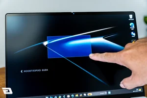 ASUS ExpertBook Ultra Review: The Sub-1kg Flagship Powerhouse for Business - image 46