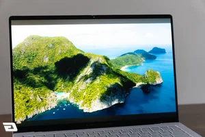 ASUS ExpertBook Ultra Review: The Sub-1kg Flagship Powerhouse for Business - image 3