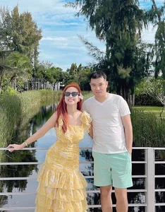 Celebrity Family Moments: Chi Bao’s Son Steals Hearts in Patriotic Red Flag Outfit - image 5