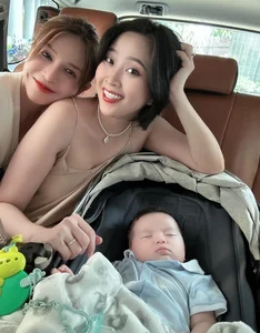 Celebrity Family Moments: Chi Bao’s Son Steals Hearts in Patriotic Red Flag Outfit - image 8
