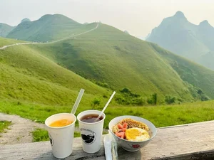 Ba Quang Grass Hills: A Viral Destination for Nature Lovers in Vietnam - image 7