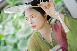 Captivating Visuals from YiTuYu Art Language Vol.5717 Li Yue Art Gallery - image 24