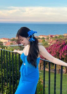 Redefining Maternity Beauty: Captivating Photos of the Tieng Set Trong Mua Star - image 6