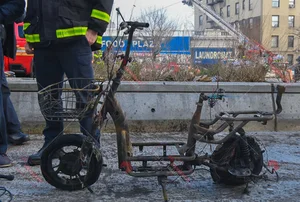 Why Mini Fire Extinguishers Fail to Stop Electric Vehicle Battery Fires - image 2
