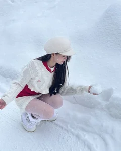 Bold Winter Style: Influencer Stuns in Viral Snow Bikini Photo Gallery - image 5