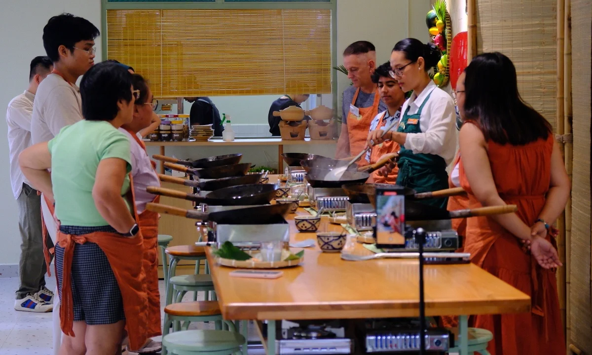 Authentic Vietnamese Cooking Classes: Learning Banh Xeo and Bo La Lot in Saigon