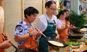 Authentic Vietnamese Cooking Classes: Learning Banh Xeo and Bo La Lot in Saigon - image 10
