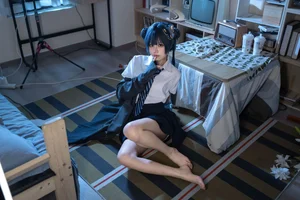 Stunning Kisaki Ryuge Blue Archive Cosplay by Nagi Shimizu in Classic Japanese School Uniform JK Style - High-Quality Aesthetic Photography - image 13