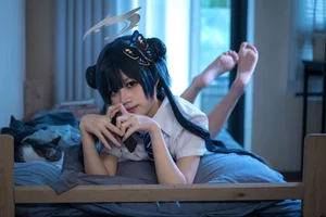 Stunning Kisaki Ryuge Blue Archive Cosplay by Nagi Shimizu in Classic Japanese School Uniform JK Style - High-Quality Aesthetic Photography - image 34