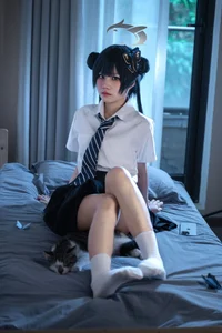 Stunning Kisaki Ryuge Blue Archive Cosplay by Nagi Shimizu in Classic Japanese School Uniform JK Style - High-Quality Aesthetic Photography - image 46