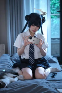 Stunning Kisaki Ryuge Blue Archive Cosplay by Nagi Shimizu in Classic Japanese School Uniform JK Style - High-Quality Aesthetic Photography - image 16