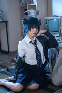 Stunning Kisaki Ryuge Blue Archive Cosplay by Nagi Shimizu in Classic Japanese School Uniform JK Style - High-Quality Aesthetic Photography - image 32