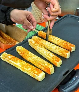 Top Trending Street Food and Viral Snacks Driving Youth Crazy in 2024 - image 6