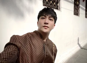 Rising VTV Actor Earns One Billion Annually Refused Thuy Ngan Kiss - image 7