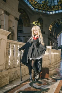 Elegant Smiling Professor Cosplay by Shi Liang Yu: Sophisticated Academic Style and Intellectual Aesthetic Photography Collection for Dark Academia Lovers - image 34