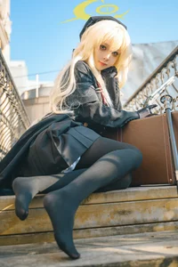 Elegant Smiling Professor Cosplay by Shi Liang Yu: Sophisticated Academic Style and Intellectual Aesthetic Photography Collection for Dark Academia Lovers - image 28