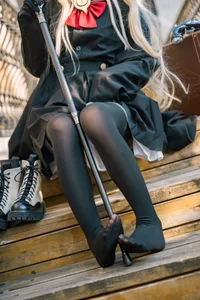 Elegant Smiling Professor Cosplay by Shi Liang Yu: Sophisticated Academic Style and Intellectual Aesthetic Photography Collection for Dark Academia Lovers - image 4