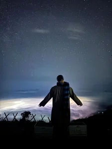 Star Hunting on Ta Xua Peak: A Backpacker's Ultimate Journey - image 1