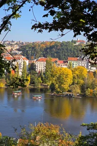 Prague in Early Autumn: Capturing the Golden Hues of the Czech Capital - image 4
