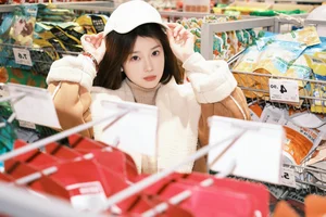 YiTuYu Art Language Vol.6308 featuring Xiao Bei: A Masterclass in Aesthetic Portraiture - image 22