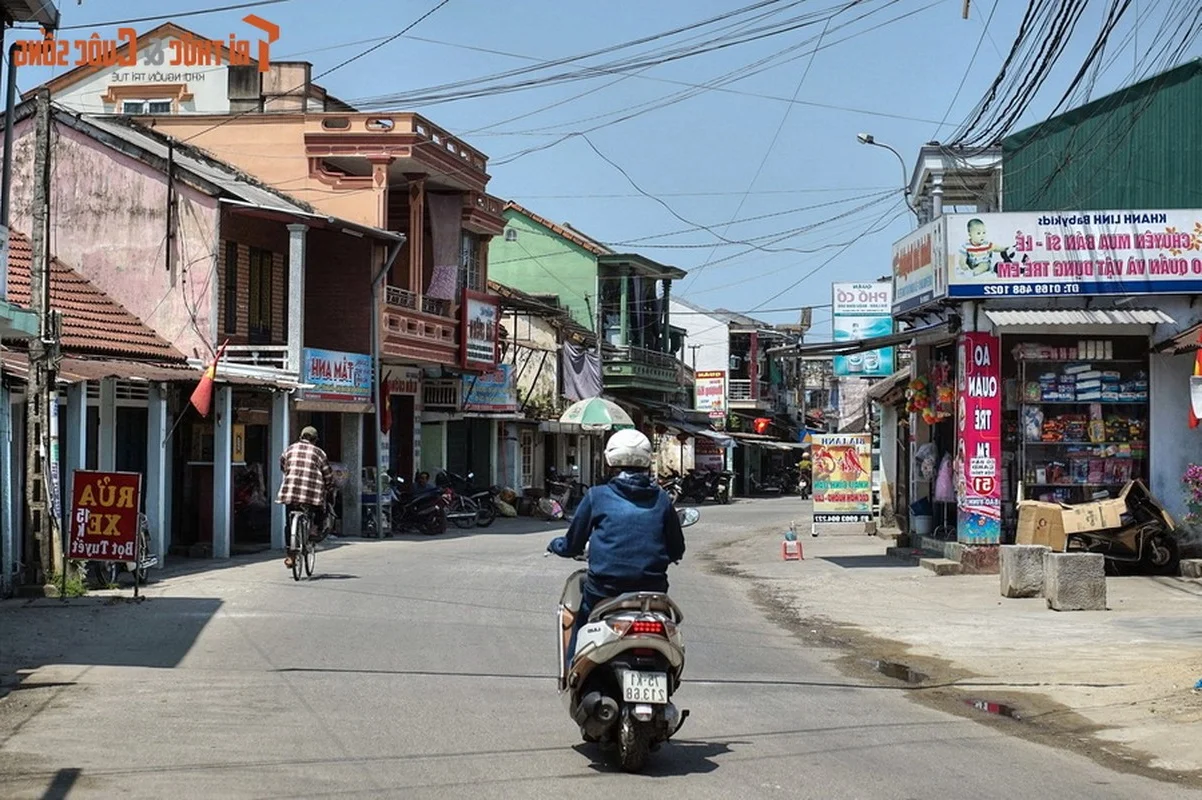 Discover the Timeless Charm of Hue’s Historic Old Quarters: A Journey Through Vietnam’s Ancient Capital