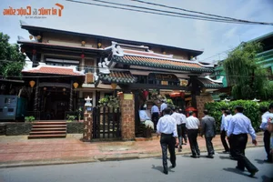 Discover the Timeless Charm of Hue’s Historic Old Quarters: A Journey Through Vietnam’s Ancient Capital - image 5
