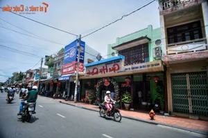 Discover the Timeless Charm of Hue’s Historic Old Quarters: A Journey Through Vietnam’s Ancient Capital - image 10