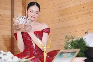 Exploring the Seductive and Elegant Wardrobe of Pageant Star Ha Tam Nhu - image 10