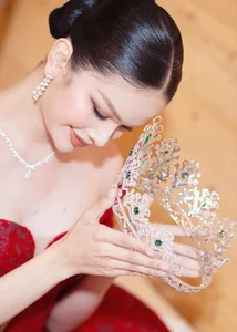 Exploring the Seductive and Elegant Wardrobe of Pageant Star Ha Tam Nhu - image 5