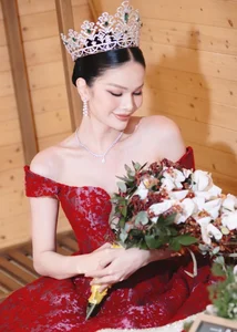 Exploring the Seductive and Elegant Wardrobe of Pageant Star Ha Tam Nhu - image 1