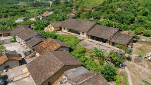 Exploring the 17 Unique Rammed Earth Houses of Bac Hoa Ancient Village in Vietnam - image 7