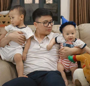 From Flight Attendant Beauty Queen to Elite Motherhood: A Lavish Life with Two Children - image 7