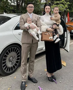 From Flight Attendant Beauty Queen to Elite Motherhood: A Lavish Life with Two Children - image 8