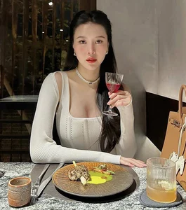 From Flight Attendant Beauty Queen to Elite Motherhood: A Lavish Life with Two Children - image 5