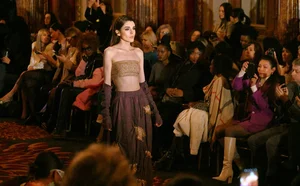 Vietnamese Brocade Shines at Paris Fashion Week: La Phạm’s Mountain Dreams Collection Captured in the Fashion Capital - image 0