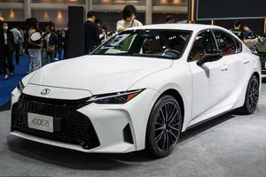 Lexus Vietnam Announces Massive Discounts on Hybrid Models: Save Up to 360 Million VND - image 3