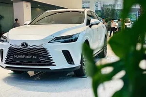 Lexus Vietnam Announces Massive Discounts on Hybrid Models: Save Up to 360 Million VND - image 2